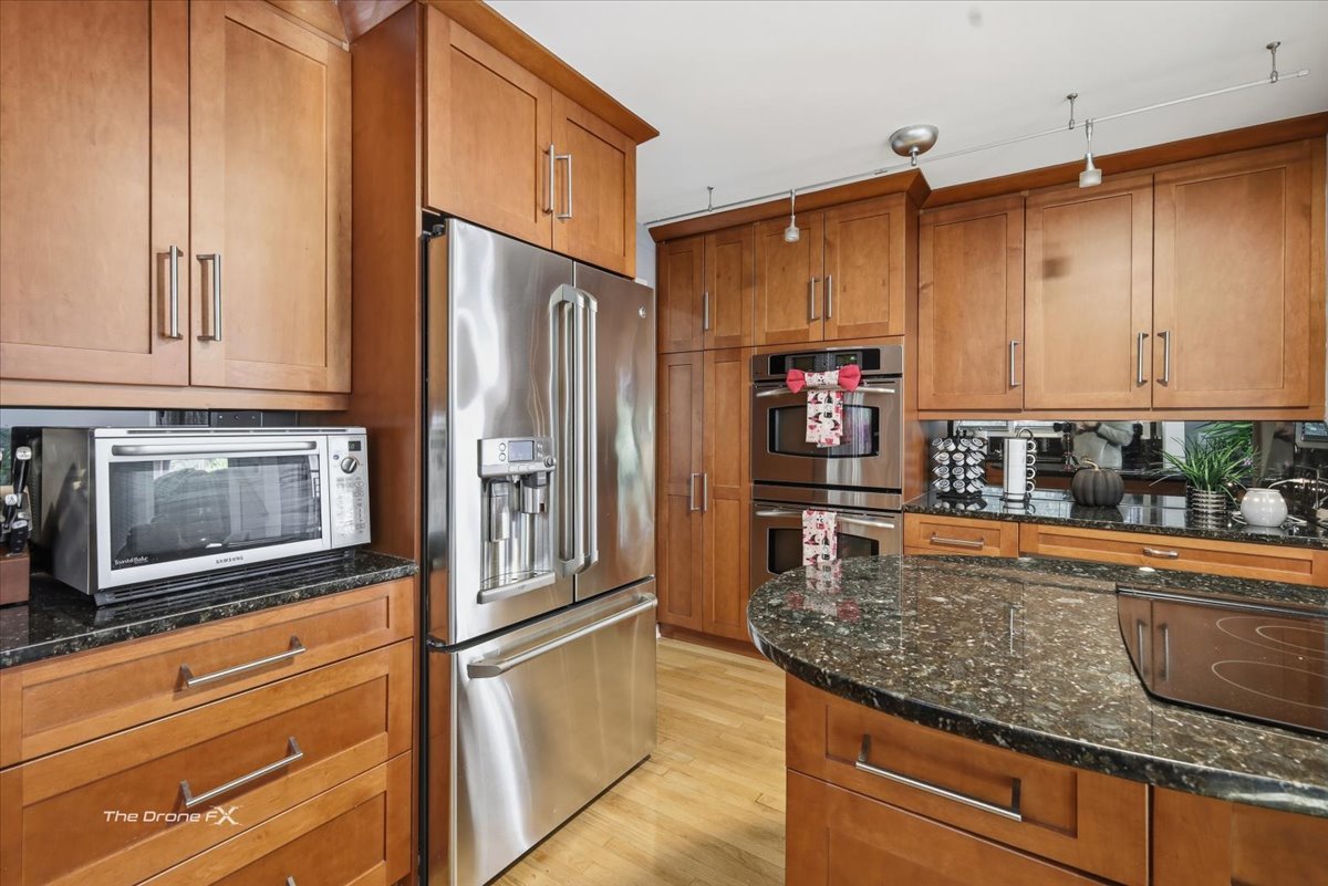 27-w041 Walz Way Wheaton, IL 60189 - Photo 18 of 60