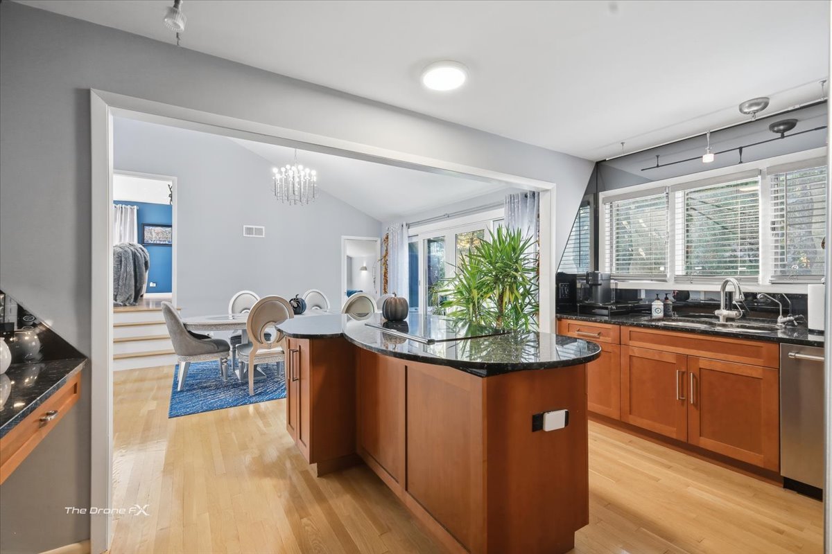 27-w041 Walz Way Wheaton, IL 60189 - Photo 19 of 60