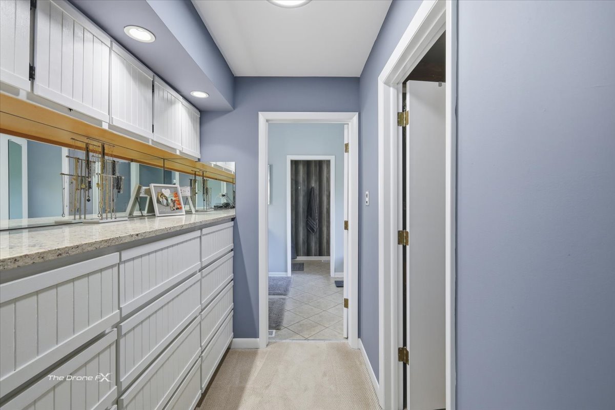 27-w041 Walz Way Wheaton, IL 60189 - Photo 34 of 60