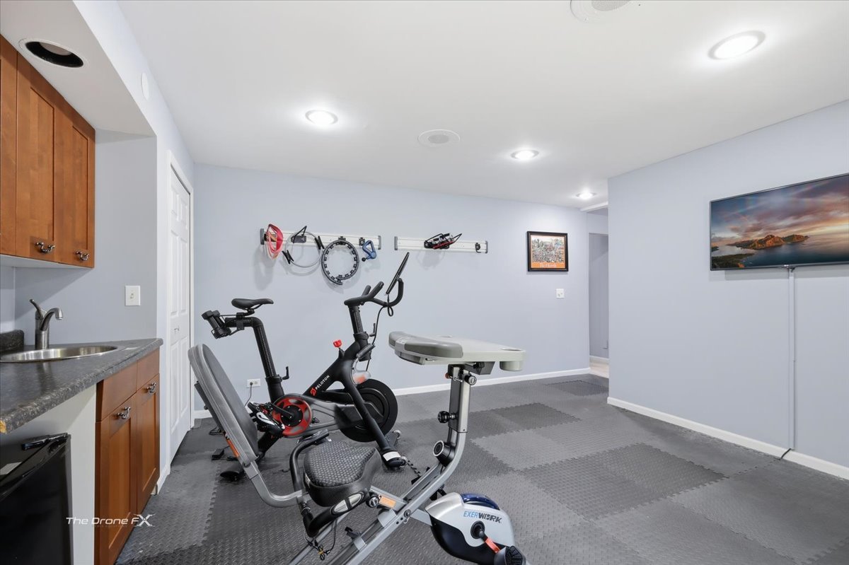 27-w041 Walz Way Wheaton, IL 60189 - Photo 43 of 60