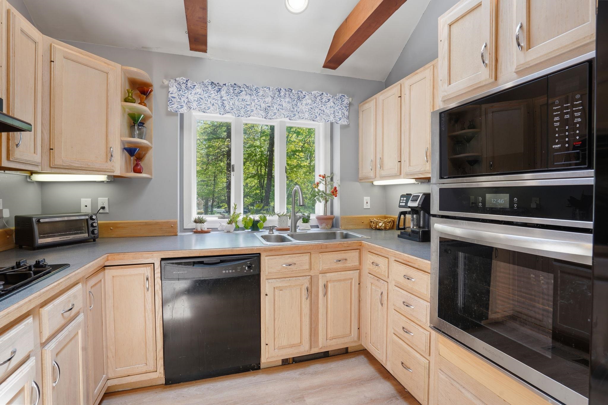 3 Purington Lane, Unit B Hampton, NH 03842 - Photo 7 of 31
