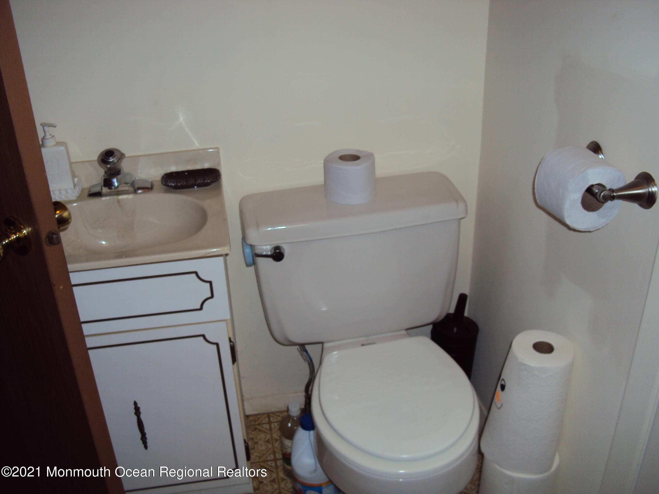 2B Stonybrook Road, Unit C Whiting, NJ 08759 - Photo 14 of 16 a bathroom with a toilet and a sink