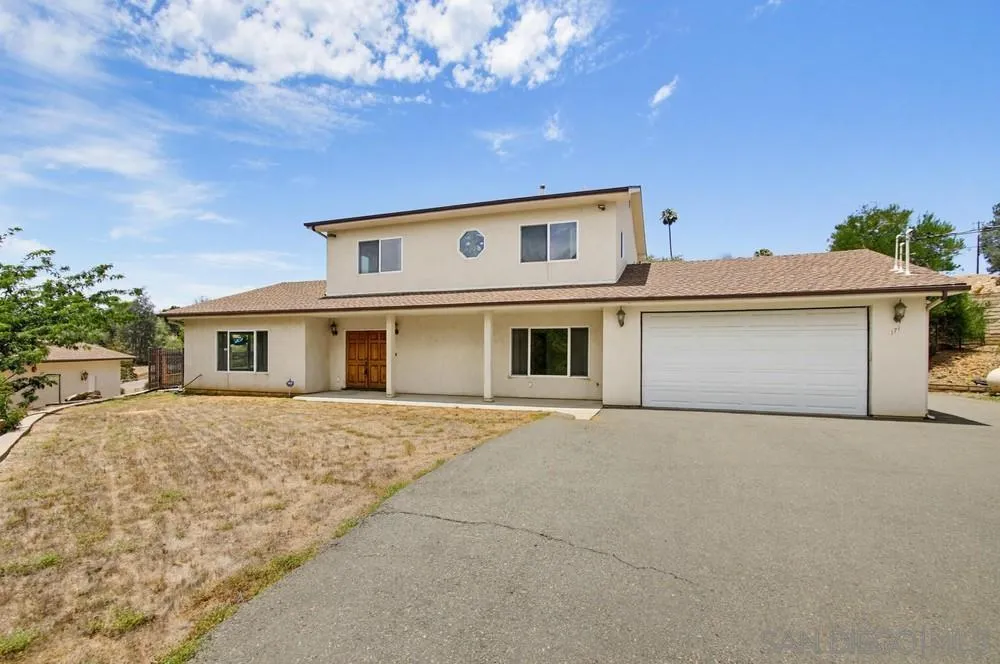 171 Dawn View Way El Cajon, CA 92021 - Photo 2 of 75