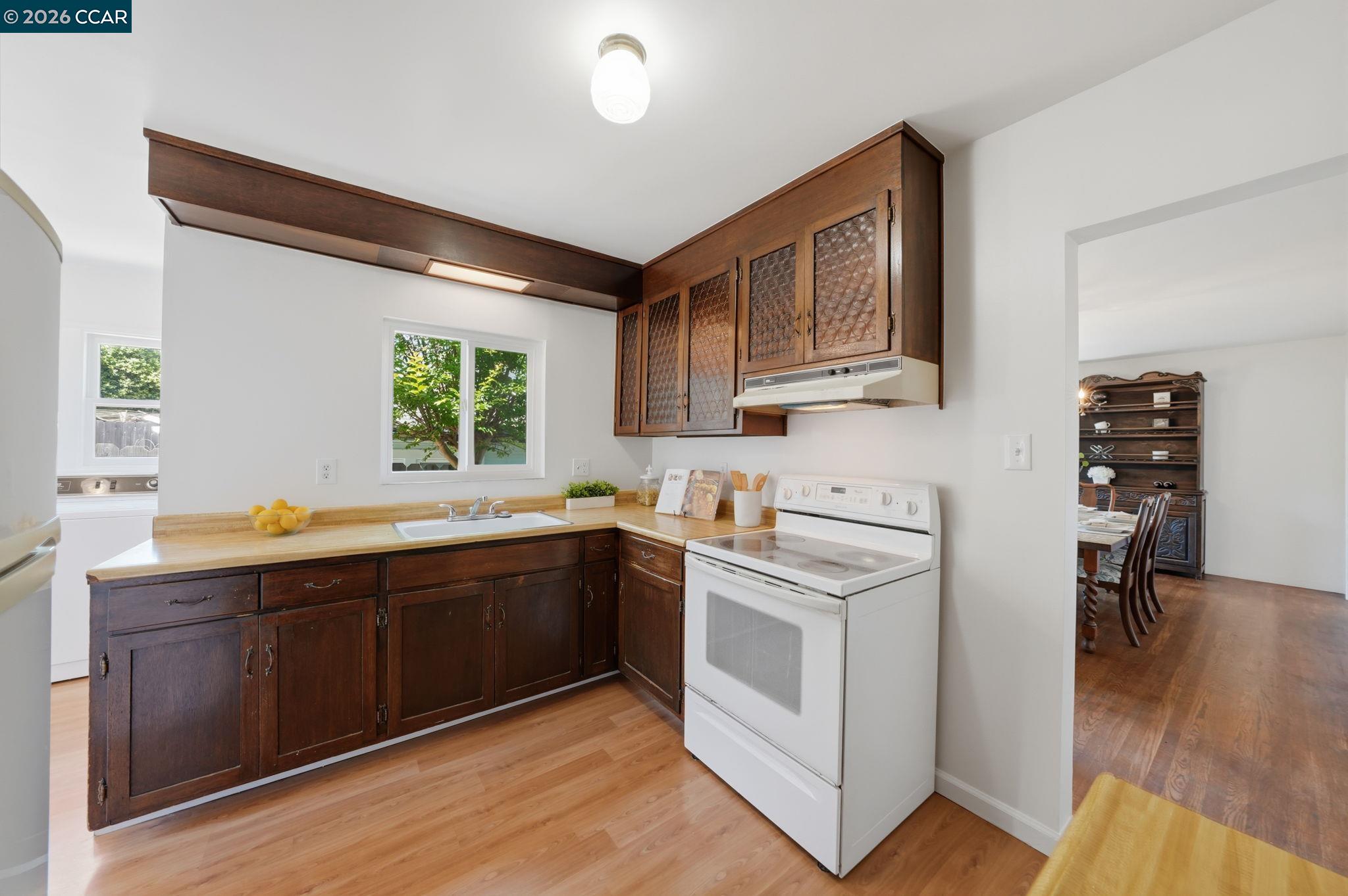 848 Talbart Street Martinez, CA 94553 - Photo 12 of 50