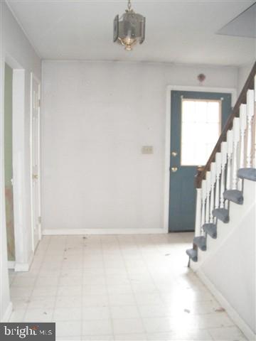 445 Run Road Carlisle, PA 17015 - Photo 4 of 25 Gallery Image 4