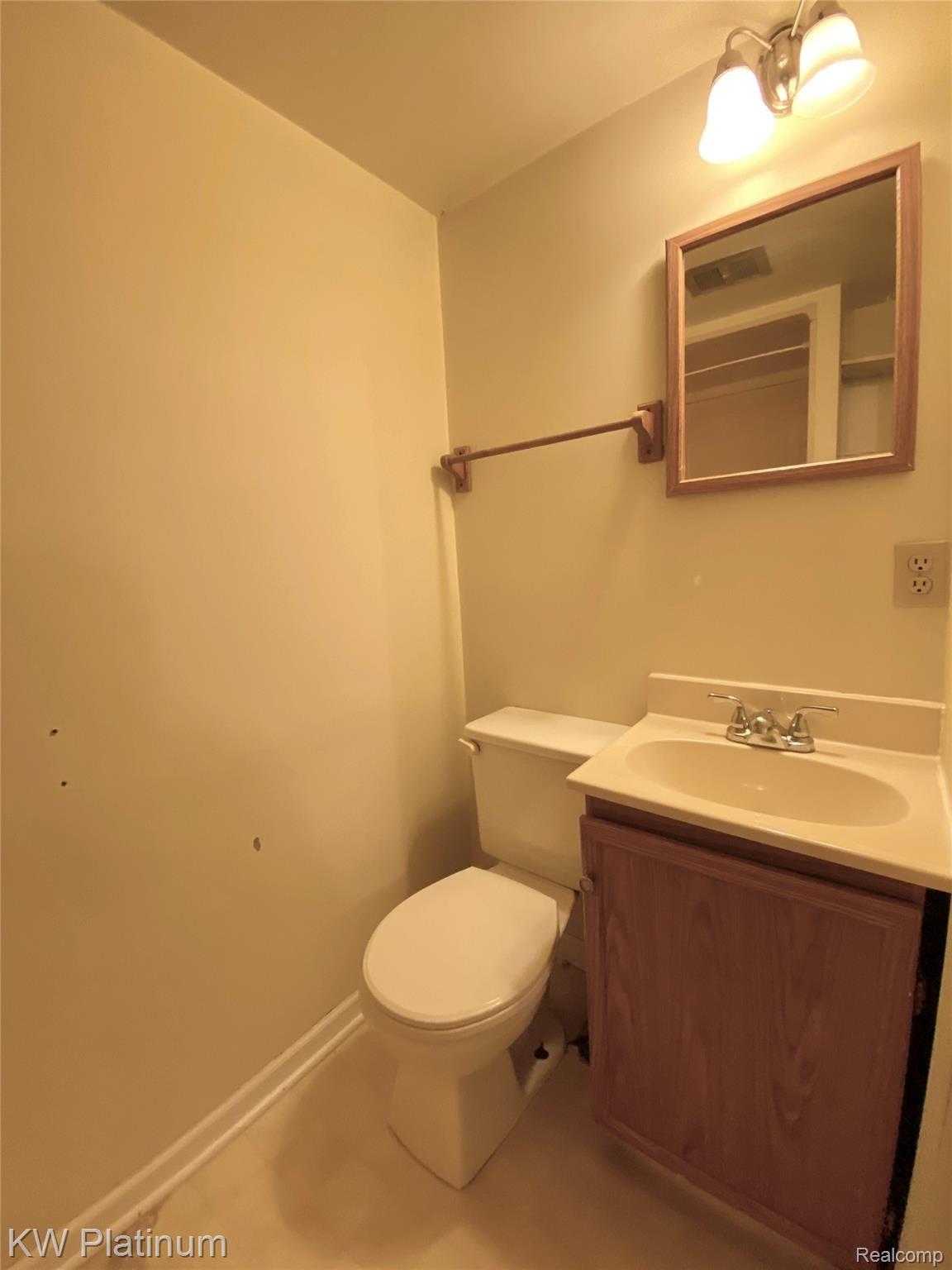 3615 Myrtle Road Fort Gratiot, MI 48059 - Photo 20 of 51 IMG_1790.jpeg