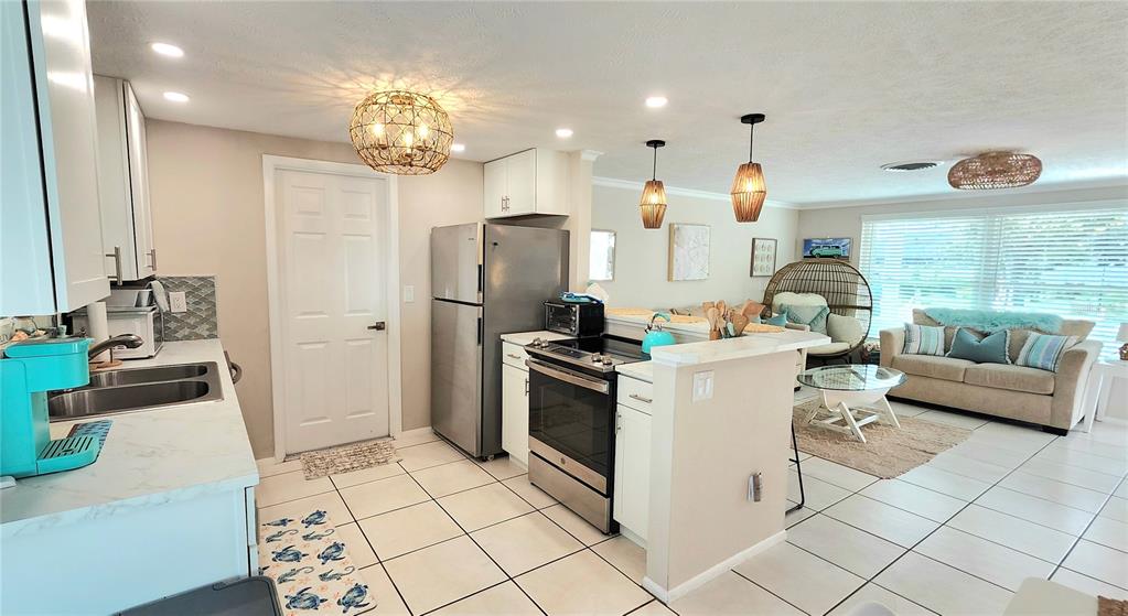 1027 Sunrise Road Venice, FL 34293 - Photo 22 of 53 Gallery Image 22