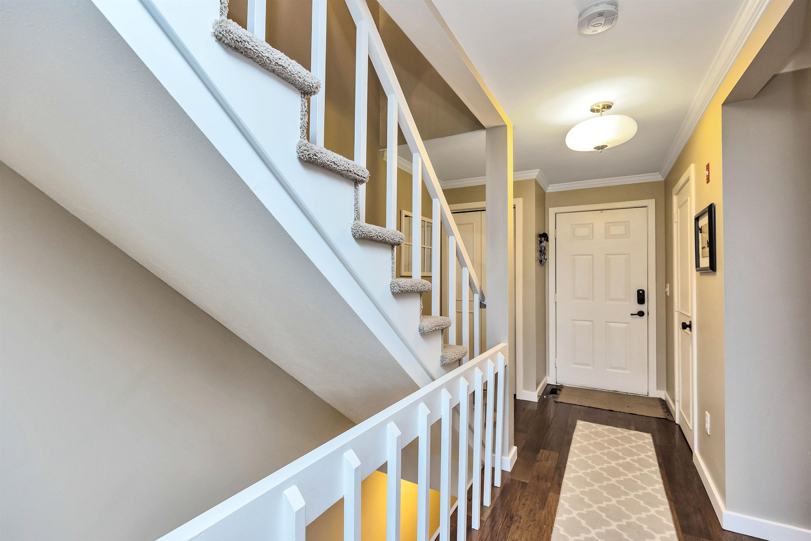 44 Thornhill Road Stratham, NH 03885 - Photo 6 of 36