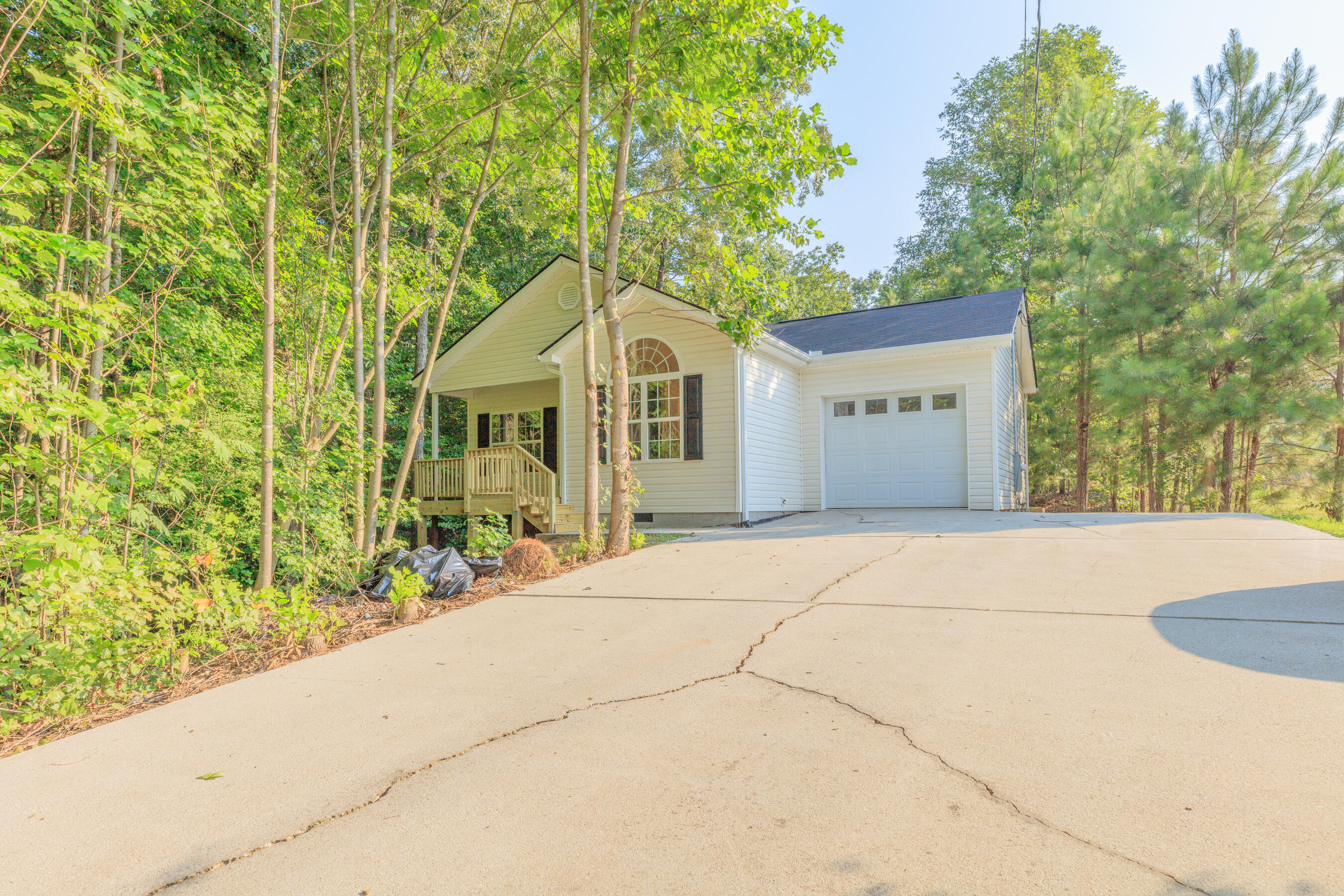 2835 South Riverbend Road Dalton, GA 30721 - Photo 8 of 36 2835 Riverbend HD-3