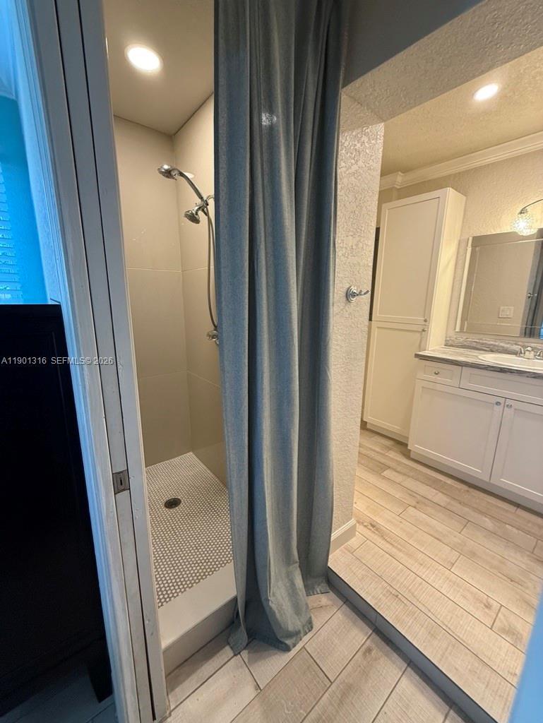 9546 Southwest Adams Avenue Okeechobee, FL 34974 - Photo 5 of 16 a view of a walk in closet