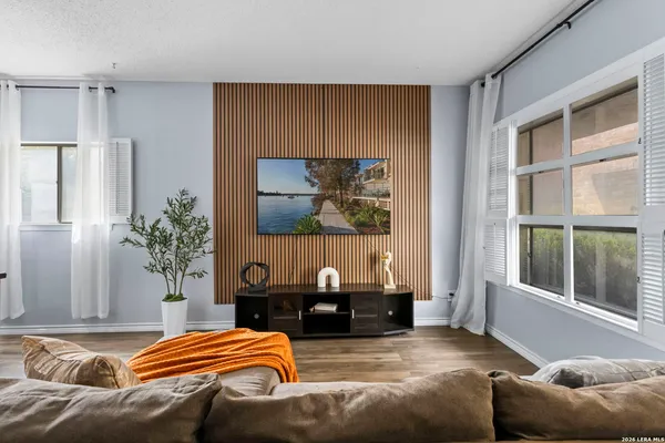 $160,000 | 7123 Thrush View Lane, Unit 8, San Antonio, TX 78209