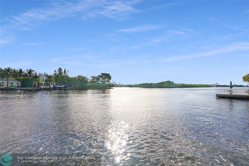 170 Horizon St E Unit 102  