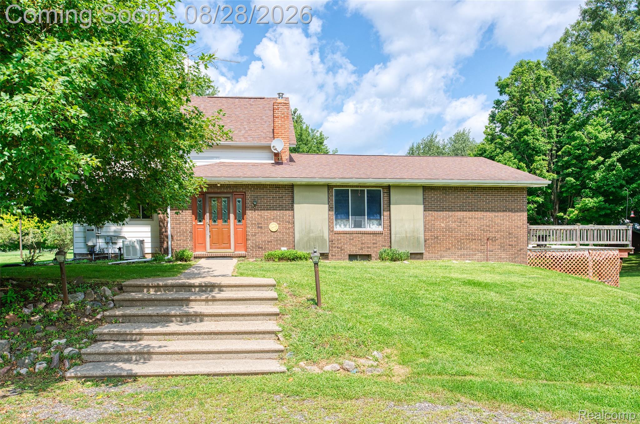 1010 North Truhn Road Fowlerville, MI 48836 - Photo 10 of 67 DSC07332_12.jpg