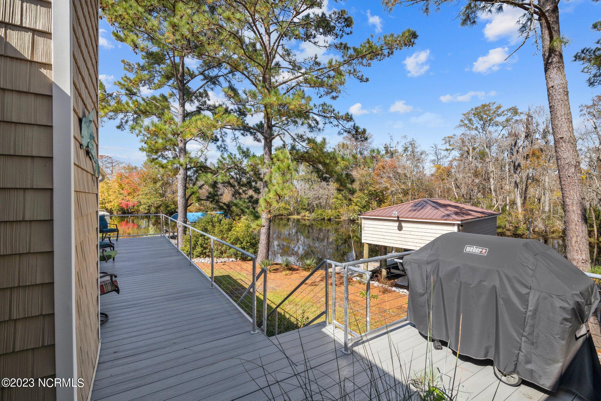 110 Bowline Road New Bern, NC 28562 - Photo 45 of 53 56-web-or-mls-2I3A0001