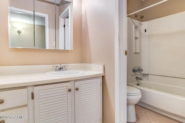 $114,000 | 101 Wilbourn Boulevard, Unit 609, Lafayette, LA 70506