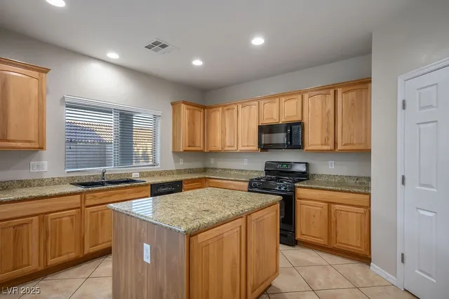 $3,150 | 220 Dominican Avenue, Henderson, NV 89002