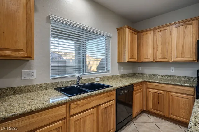 $3,150 | 220 Dominican Avenue, Henderson, NV 89002