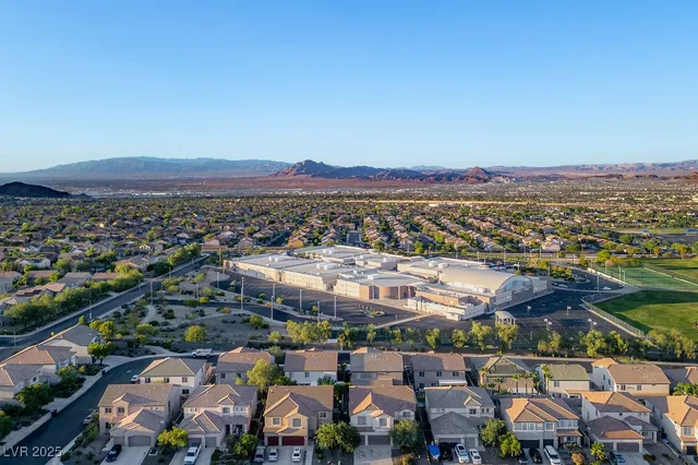 $3,150 | 220 Dominican Avenue, Henderson, NV 89002