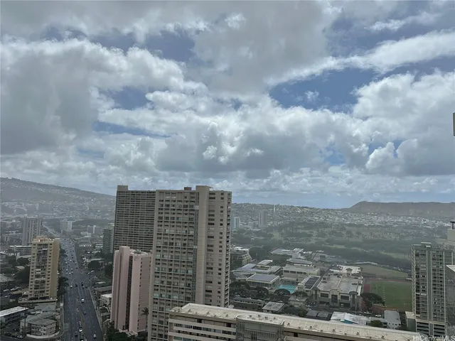 $3,500 | 2333 Kapiolani Boulevard, Unit 3505, Honolulu, HI 96826