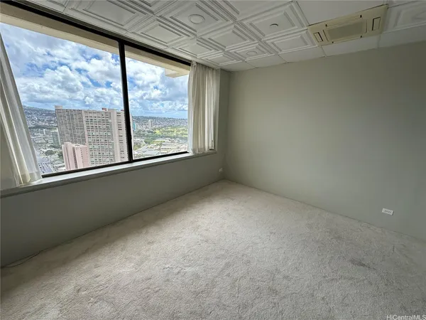 $3,500 | 2333 Kapiolani Boulevard, Unit 3505, Honolulu, HI 96826