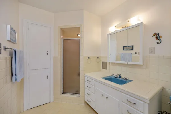 $325,000 | 2005 Sterling Drive, Tyler, TX 75701