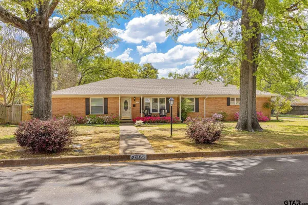 $325,000 | 2005 Sterling Drive, Tyler, TX 75701