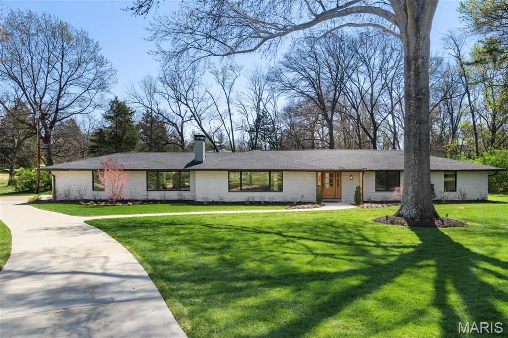 12 Westfield Lane Frontenac, MO 63131 - Photo 2 of 27