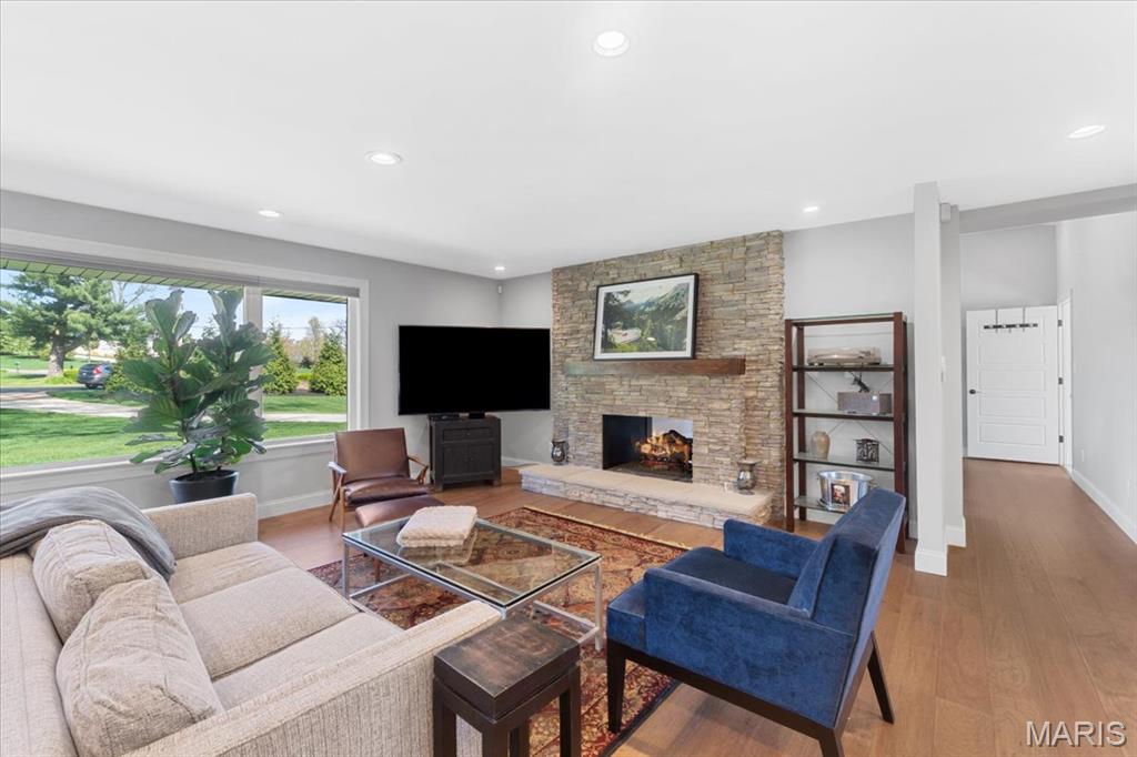 12 Westfield Lane Frontenac, MO 63131 - Photo 6 of 27