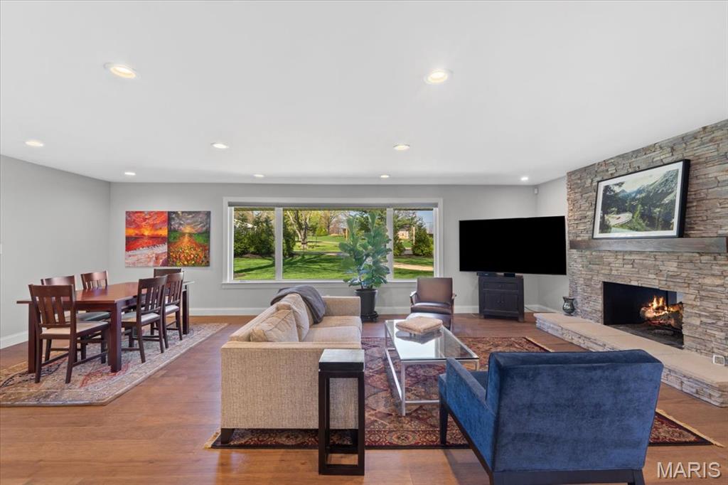 12 Westfield Lane Frontenac, MO 63131 - Photo 7 of 27