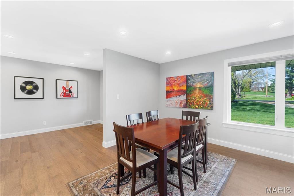 12 Westfield Lane Frontenac, MO 63131 - Photo 8 of 27