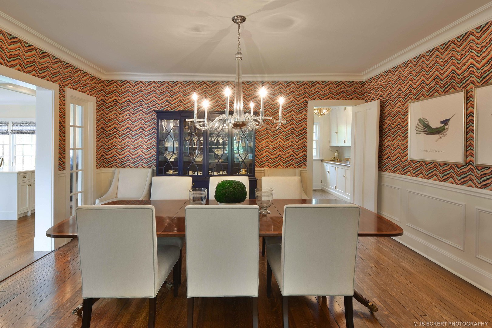 580 Washington Road Lake Forest, IL 60045 - Photo 15 of 46 a dining room with furniture a chandelier and wooden floor
