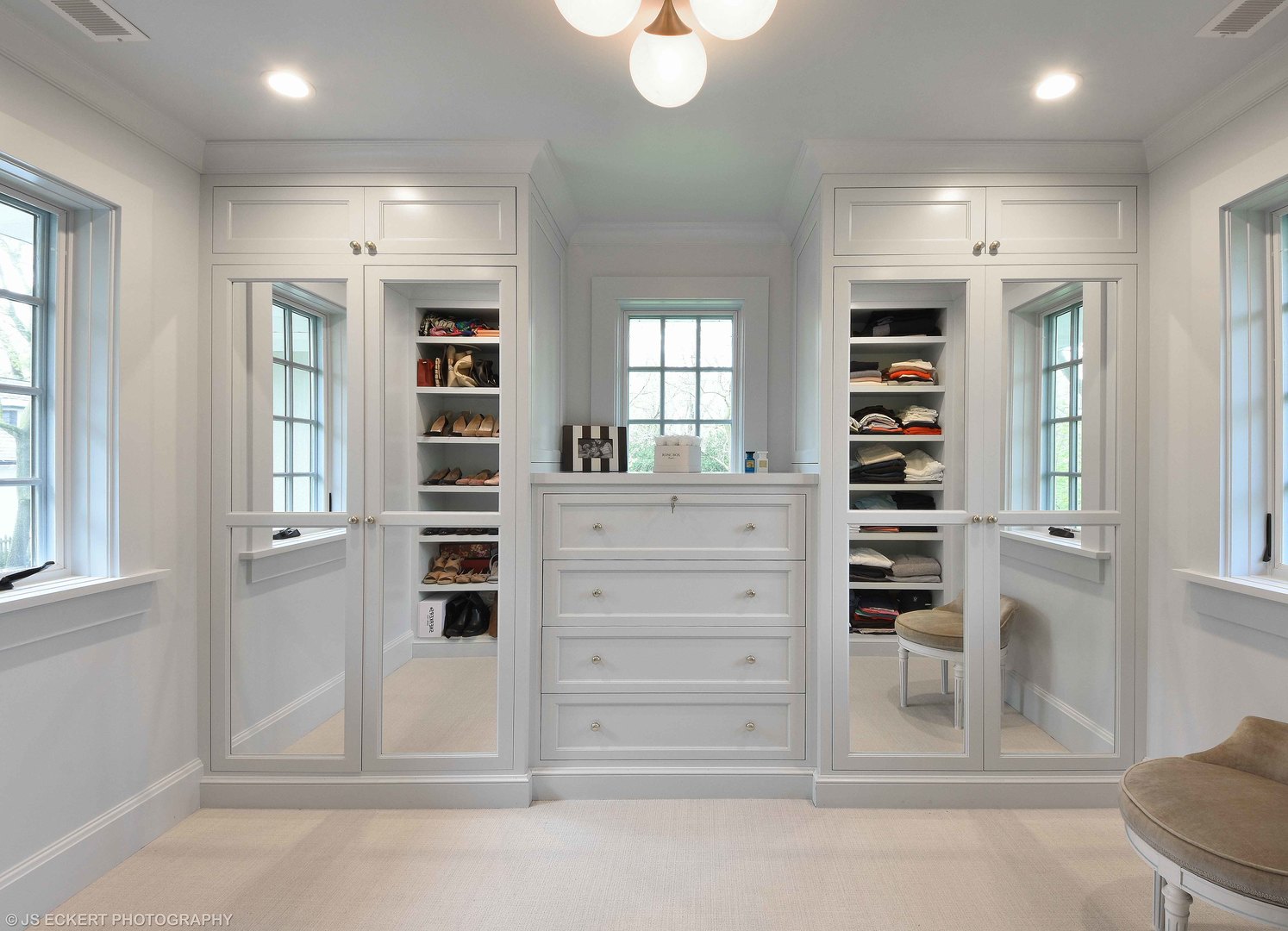 580 Washington Road Lake Forest, IL 60045 - Photo 25 of 46 a view of walk in closet with empty racks