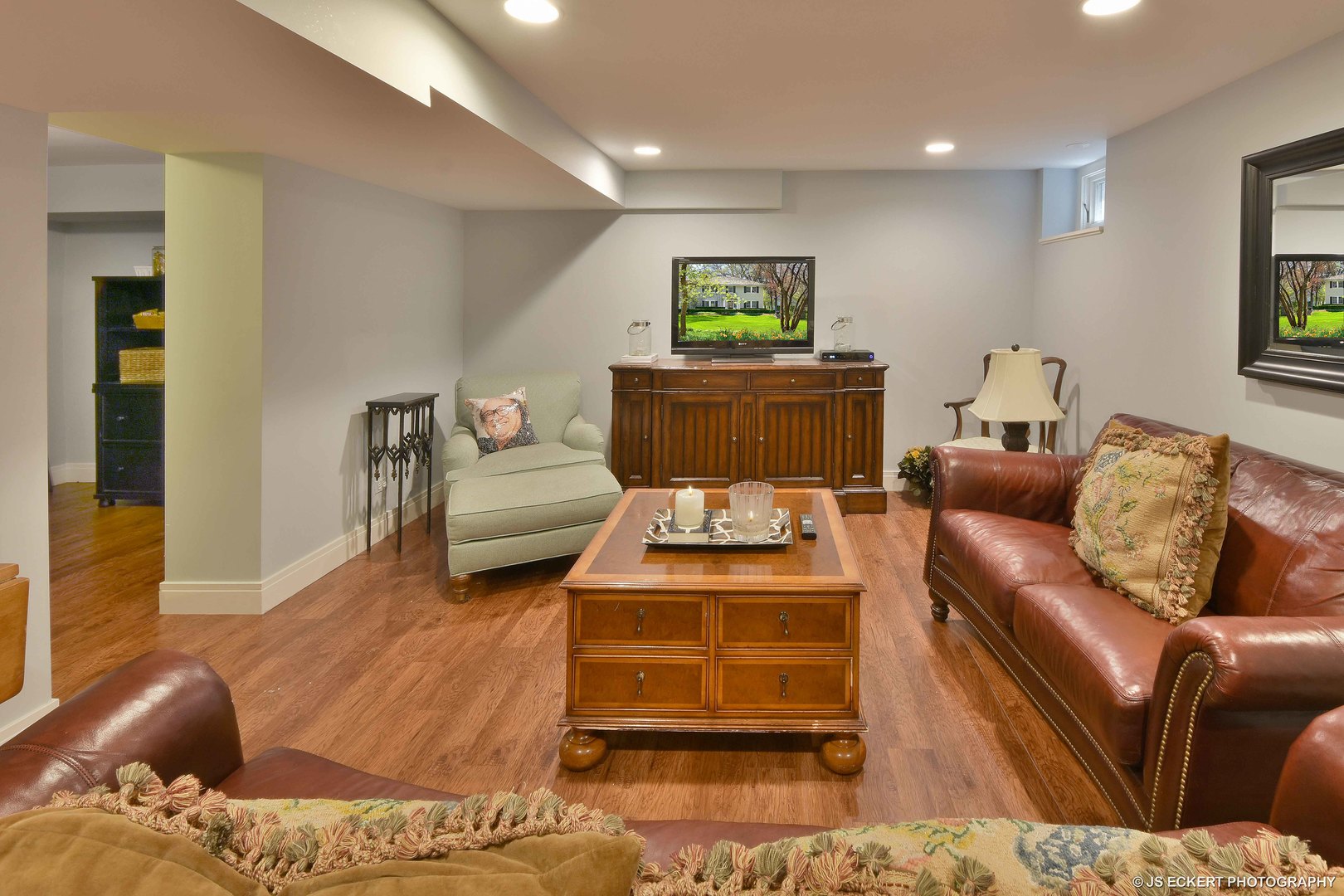 580 Washington Road Lake Forest, IL 60045 - Photo 37 of 46 a living room with furniture and a wooden floor