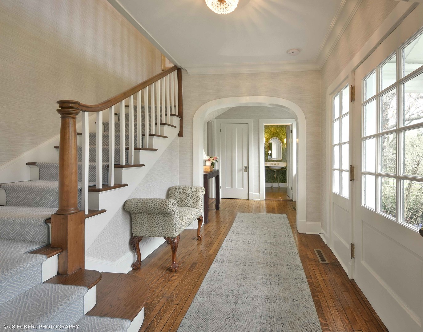 580 Washington Road Lake Forest, IL 60045 - Photo 7 of 46 a living room with furniture and a large window