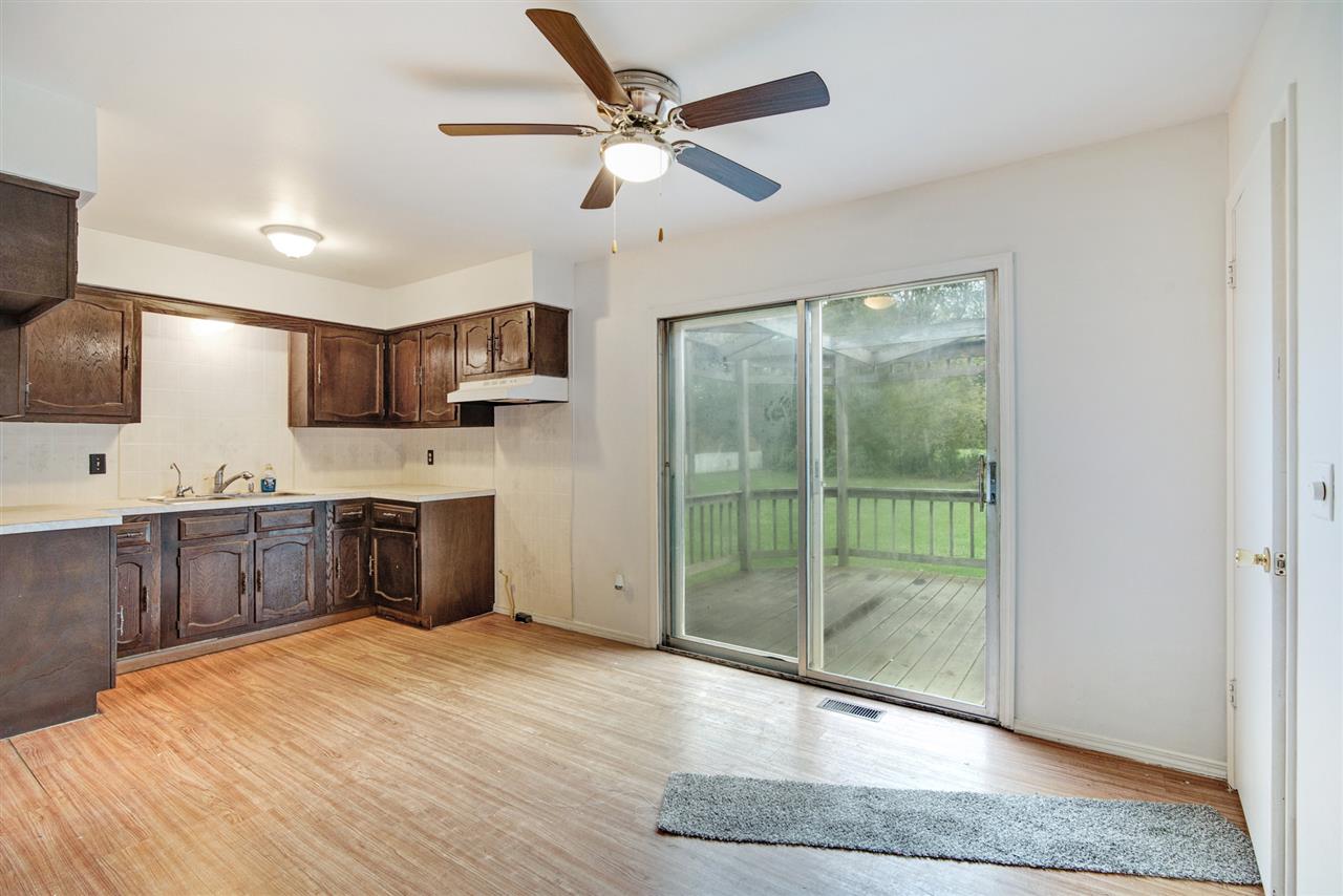 12391 North Genesee Road Clio, MI 48420 - Photo 11 of 23 31397889-10.JPG