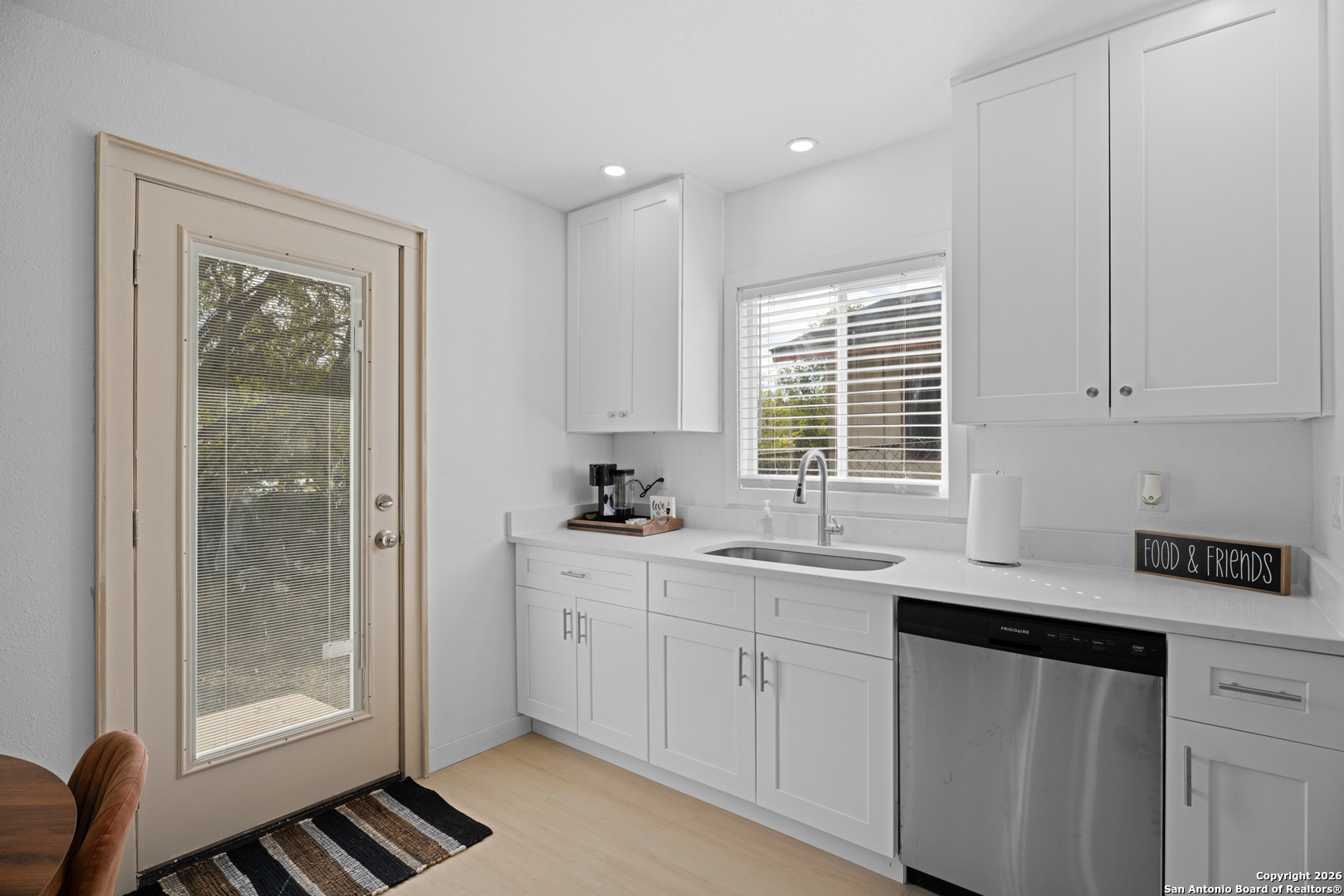 204 Green Meadows Street Converse, TX 78109 - Photo 24 of 46