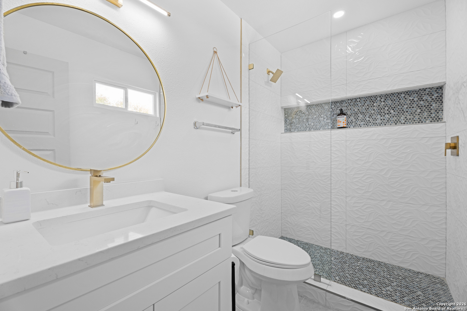 204 Green Meadows Street Converse, TX 78109 - Photo 32 of 46