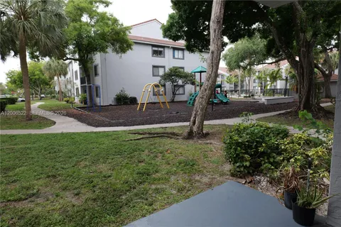 $240,000 | 9200 West Atlantic Boulevard, Unit 1417, Coral Springs, FL 33071