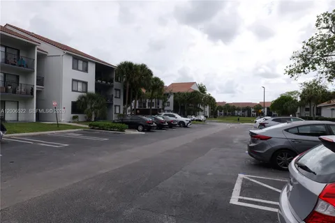 $240,000 | 9200 West Atlantic Boulevard, Unit 1417, Coral Springs, FL 33071