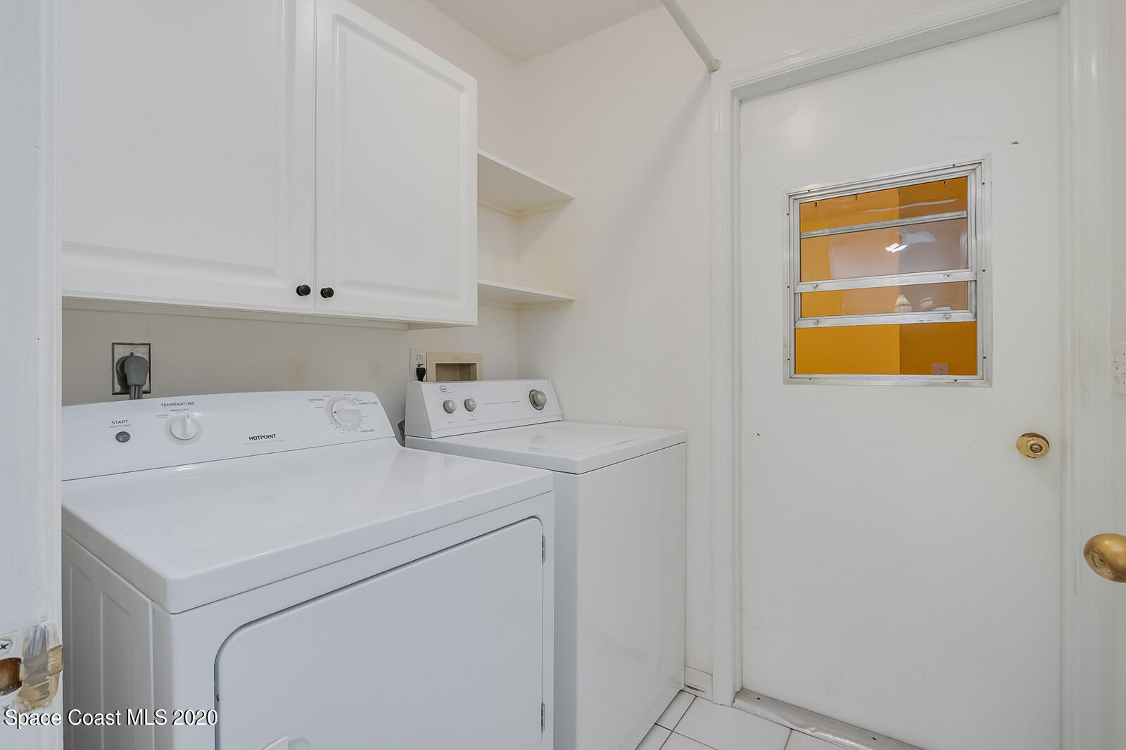 302 Stendal Road Northwest Palm Bay, FL 32907 - Photo 17 of 22 Laundry room