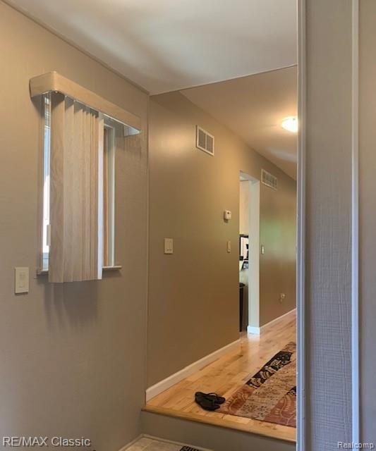 32111 West 12 Mile Road Farmington Hills, MI 48334 - Photo 8 of 64