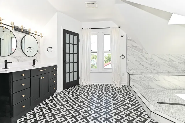 $374,900 | 118 West Reservoir Avenue, Milwaukee, WI 53212