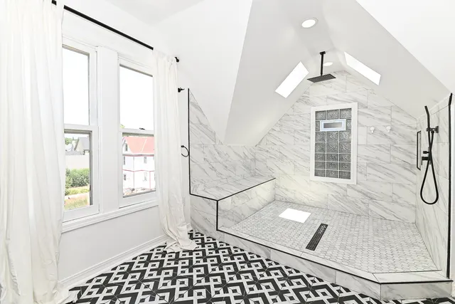 $374,900 | 118 West Reservoir Avenue, Milwaukee, WI 53212