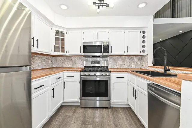 $374,900 | 118 West Reservoir Avenue, Milwaukee, WI 53212