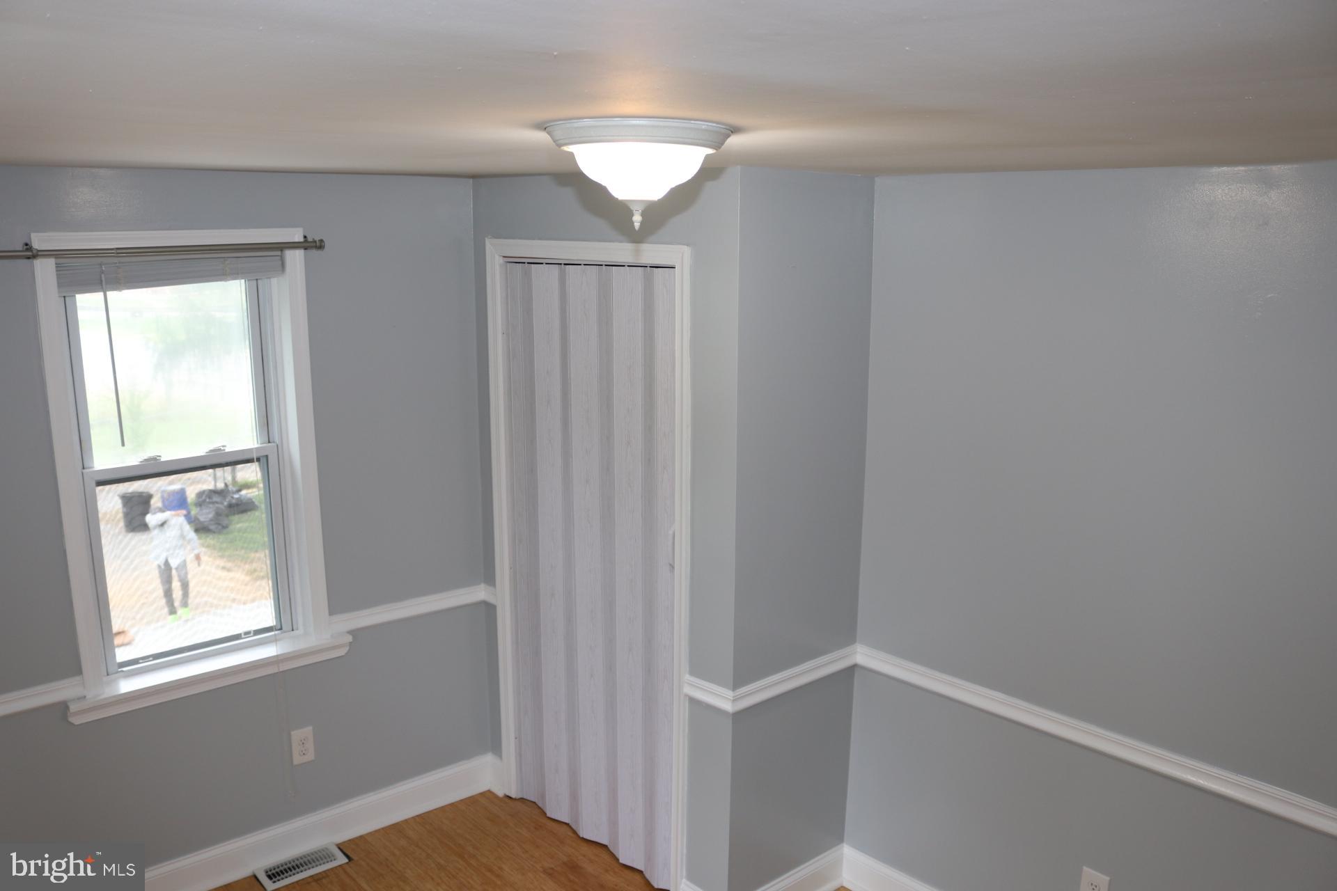 7628 Philadelphia Road Baltimore, MD 21237 - Photo 8 of 39