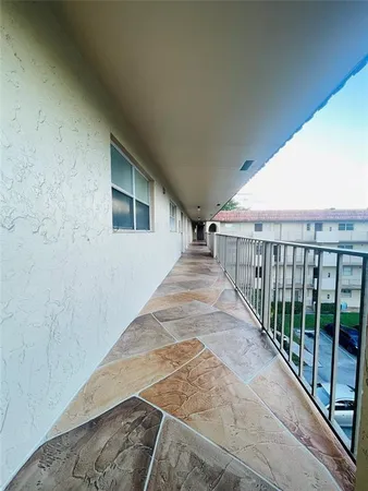 $1,750 | 6300 South Falls Cir Drive, Unit 412, Lauderhill, FL 33319