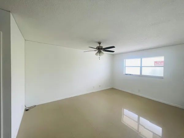 $1,750 | 6300 South Falls Cir Drive, Unit 412, Lauderhill, FL 33319
