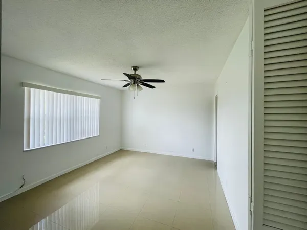 $1,750 | 6300 South Falls Cir Drive, Unit 412, Lauderhill, FL 33319