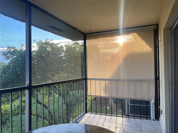 $1,750 | 6300 South Falls Cir Drive, Unit 412, Lauderhill, FL 33319