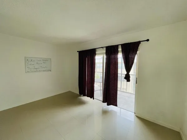 $1,750 | 6300 South Falls Cir Drive, Unit 412, Lauderhill, FL 33319